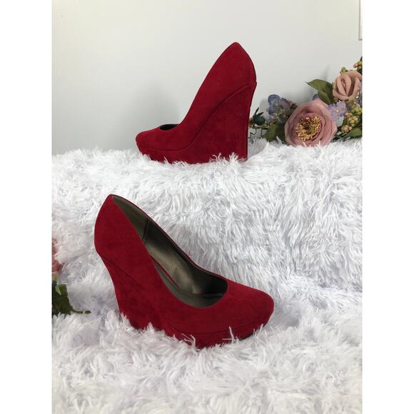 Michael Antonio Red Suede Platform Wedge Pump Size 8 - Picture 1 of 8